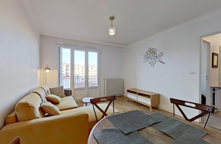 6 RUE FRANCIS DE PRESSENSE VILLEURBANNE 69100 - T2 Meublé - 845 €CC — photo 3