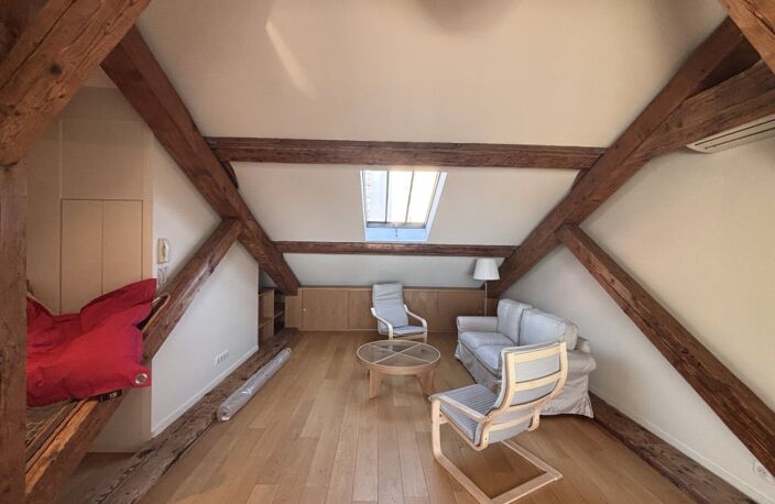 POINT DU JOUR - RUE DU FORT SAINT-IRENEE - DERNIER ETAGE VUE DEGAGEE — photo 4