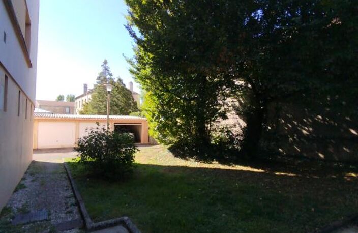 Appartement T3 de 75 m² avec balcon, garage et cave – Centre-ville de Vesoul — photo 2