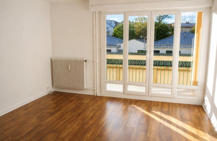 Appartement T3 de 75 m² avec balcon, garage et cave – Centre-ville de Vesoul — photo 4
