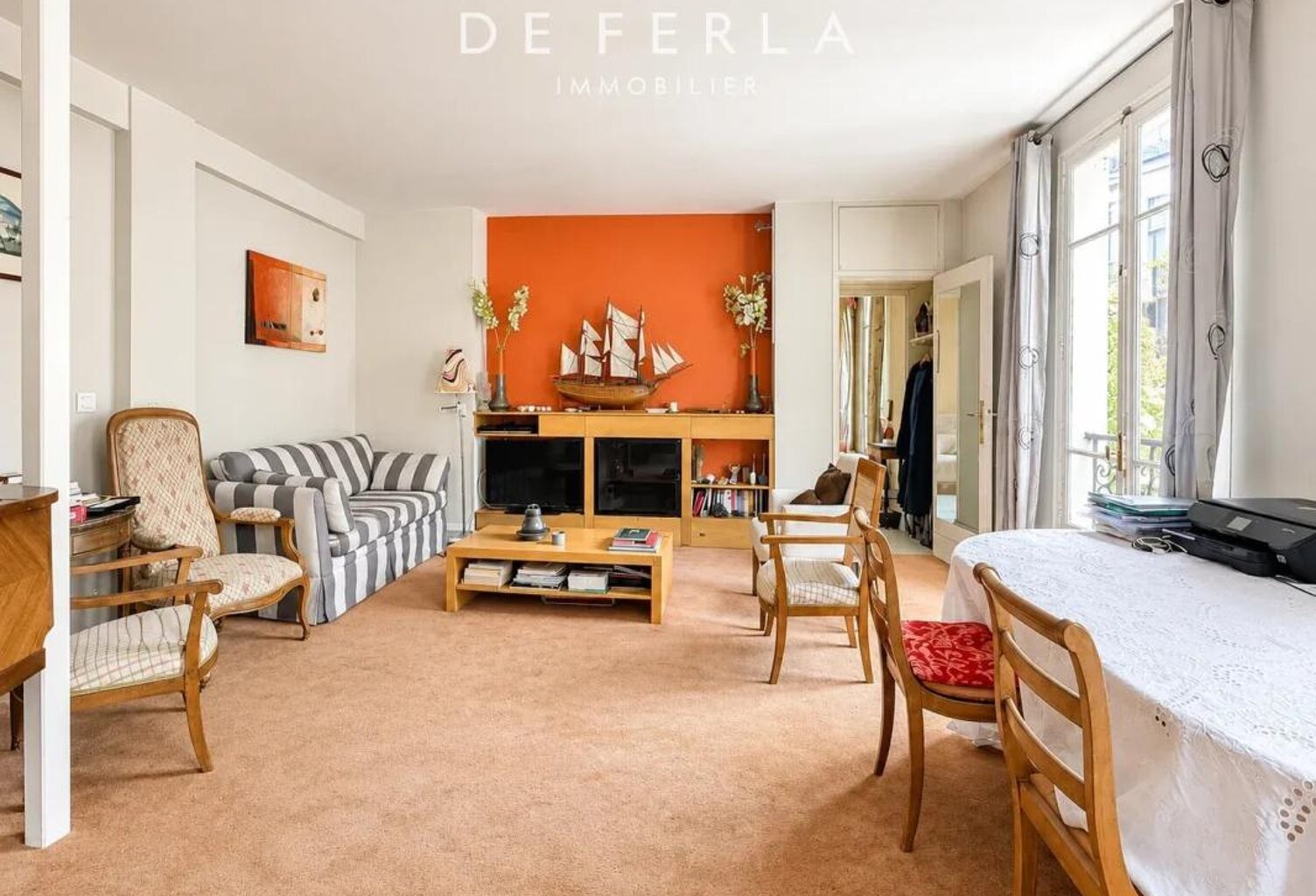MONTPARNASSE/GAITÉ : Duplex à rénover en dernier étage avec terrasse, Paris 14e — photo 1
