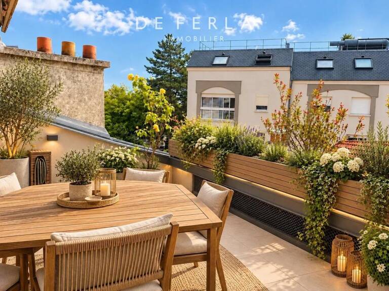 MONTPARNASSE/GAITÉ : Duplex à rénover en dernier étage avec terrasse, Paris 14e — photo 1