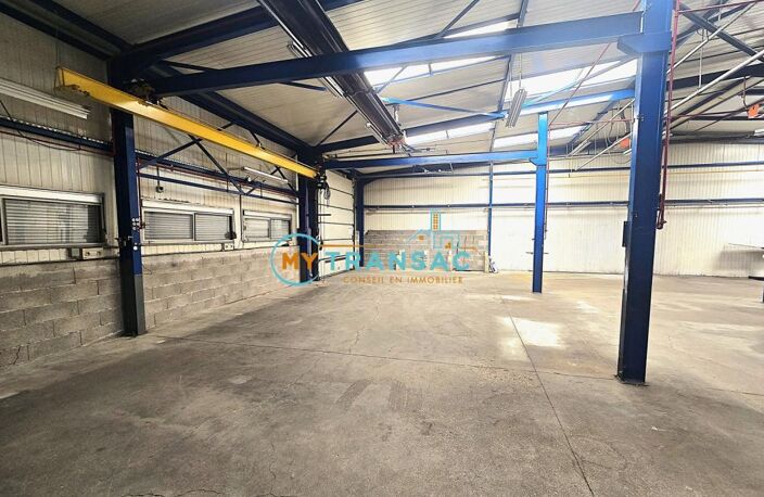A VENDRE - RARE - MyTransac vous propose sur LIVRY GARGAN, un bâtiment indépendant de 550m² — photo 2