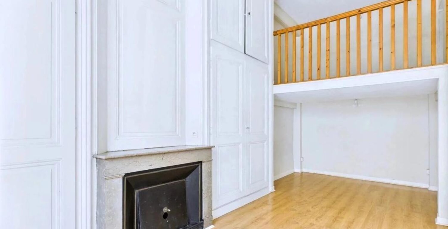 Appartement lumineux avec mezzanine en vente à Lyon 2ᵉ Ainay - Carnot — photo 1