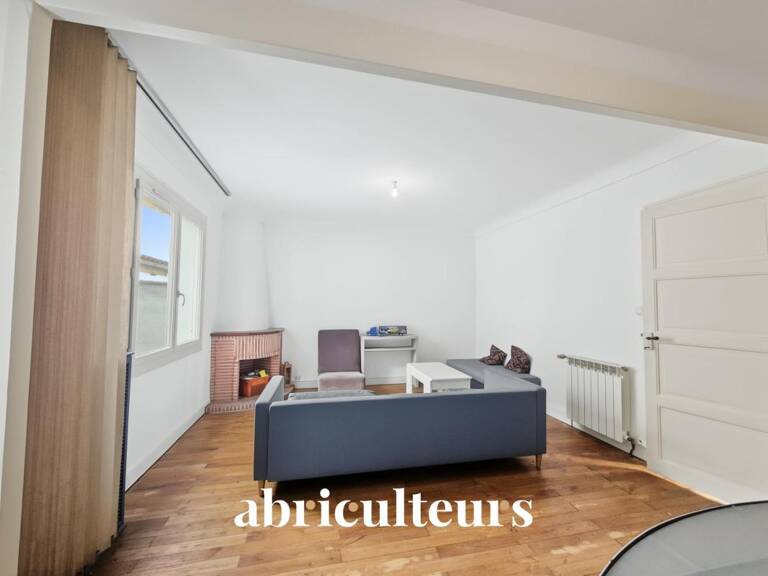 Maison 4 pièces 96 m² avec cour et garage en vente à Cognac 16100 — photo 1
