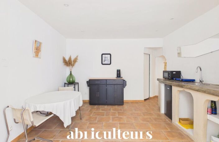 Appartement T2 avec entrée indépendante – RDC – Lambesc (13410) — photo 2