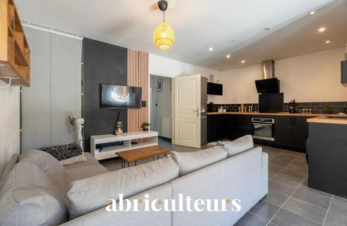 Gardanne (13120) : Appartement T3 en rez-de-jardin avec terrasse et box fermé — photo 2