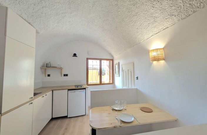 À louer Appartement T1 bis meublé 37 m²  La Verdière (83) proche Cadarache — photo 2