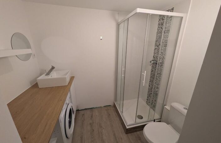 À louer Appartement T1 bis meublé 37 m²  La Verdière (83) proche Cadarache — photo 4