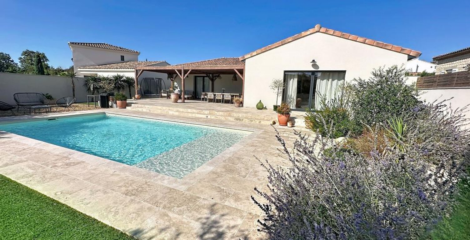 Maison À Vendre, Morières les Avignon, plain-pied, 132m², 4 chambres, piscine, garage — photo 1