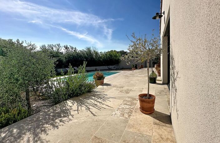 Maison À Vendre, Morières les Avignon, plain-pied, 132m², 4 chambres, piscine, garage — photo 3