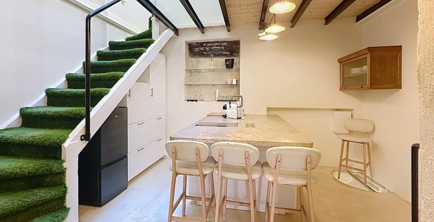 Appartement T2 - À Louer - Avignon Intra-Muros — photo 1