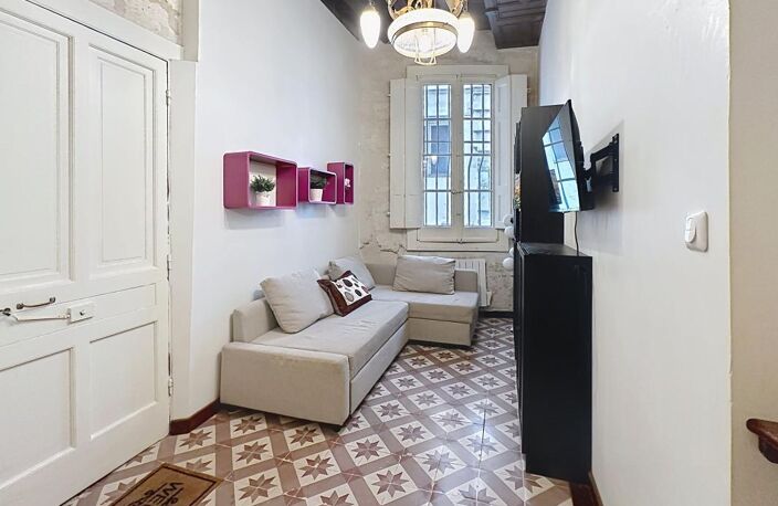 Appartement T2 - À Louer - Avignon Intra-Muros — photo 2