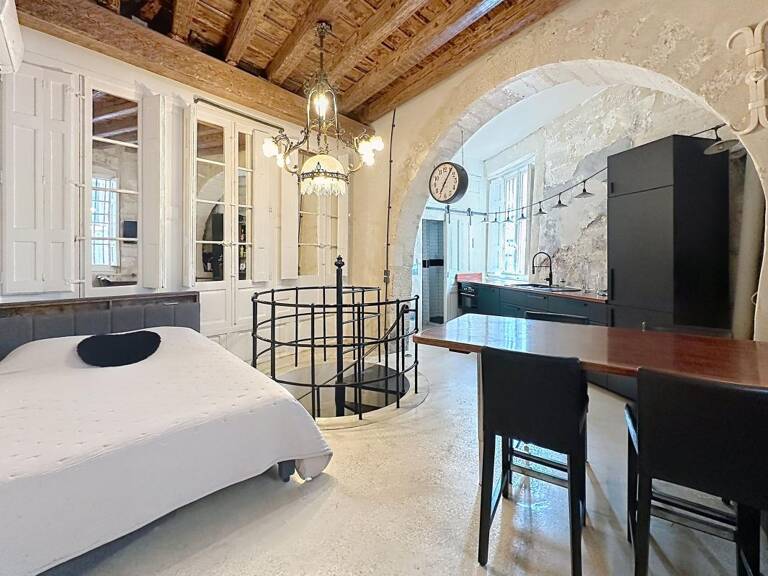 Appartement T1 - À Louer - Avignon Intra-Muros — photo 1