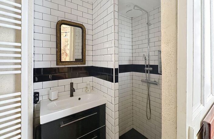Appartement T1 - À Louer - Avignon Intra-Muros — photo 4