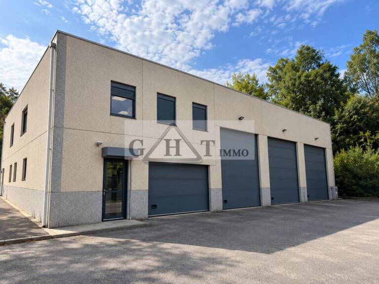 Local d'activité à louer 658 m² à LAMORLAYE — photo 1