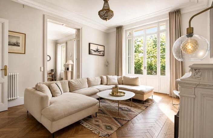Propriété d’exception en bord de Garonne – 425 m² à Cambes — photo 2