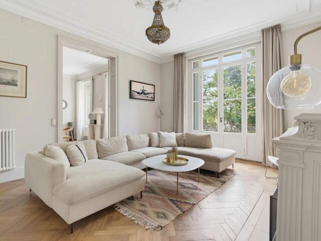 Propriété d’exception en bord de Garonne – 425 m² à Cambes — photo du bien
