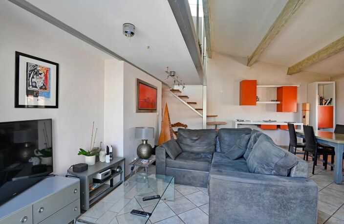 Appartement T3 de 92 m² à Nîmes centre — photo 4