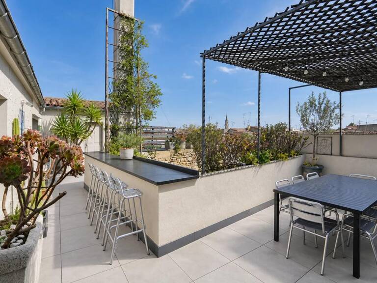 Appartement T3 de 92 m² à Nîmes centre — photo 1