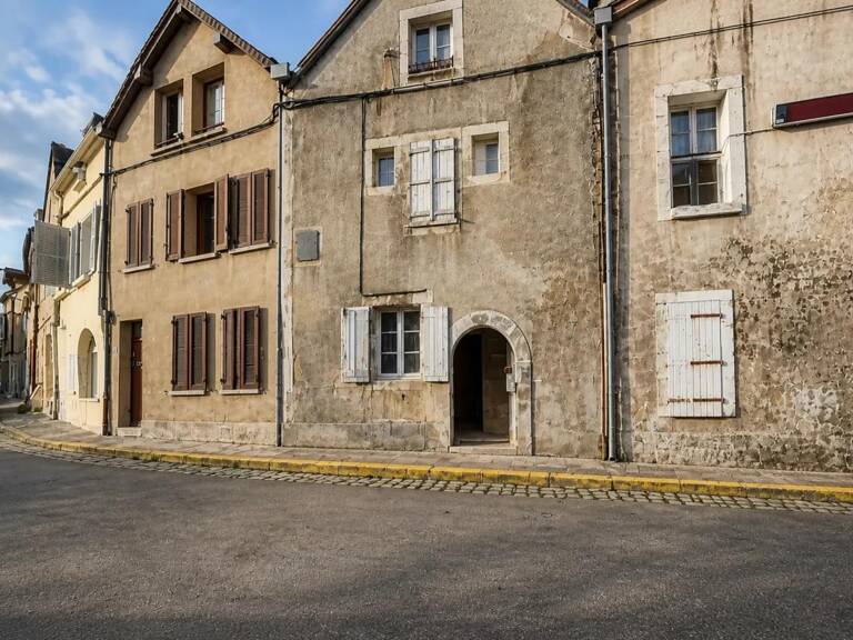 Maison de 4 pièces de 70 m² située à Tonnerre — photo 1