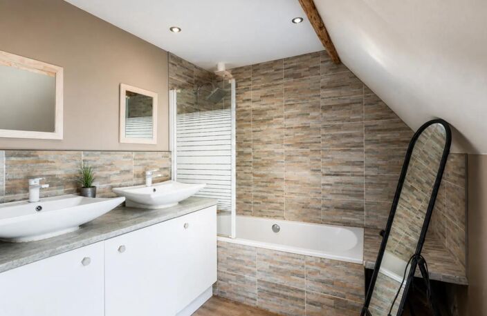 Maison familiale - 8 pièces - 175 m2 à Vermenton — photo 2