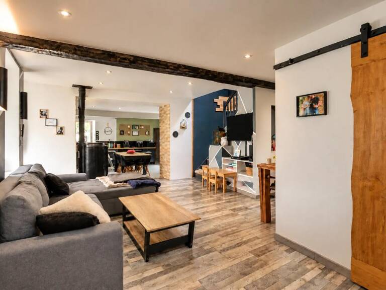 Maison familiale - 8 pièces - 175 m2 à Vermenton — photo 1
