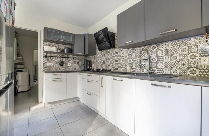 Maison de 6 pièces de 130 m² à Corbeil-Essonnes — photo 4