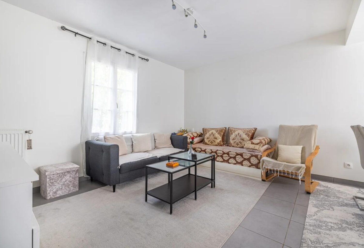 Maison de 6 pièces de 130 m² à Corbeil-Essonnes — photo 1