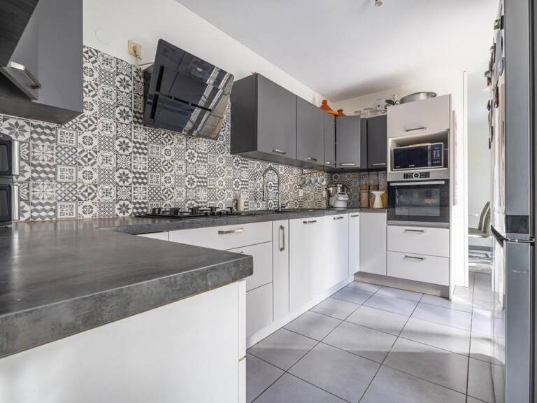 Maison de 6 pièces de 130 m² à Corbeil-Essonnes — photo 1