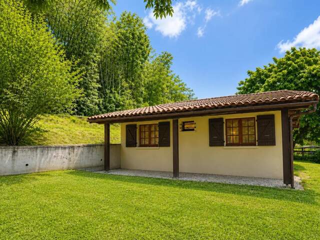 Maison de 3 pièces de 55 m² située à Lombrès — photo du bien