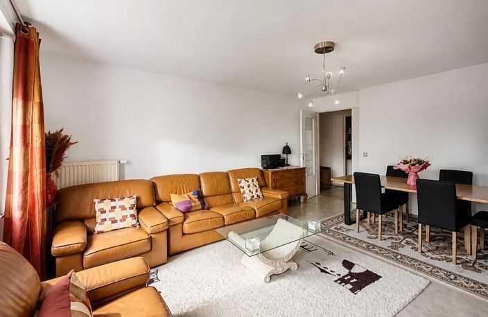 Appartement de 4 pièces de 85 m² à Saint-Genis-Pouilly — photo 2
