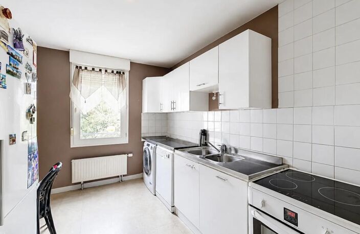 Appartement de 4 pièces de 85 m² à Saint-Genis-Pouilly — photo 3