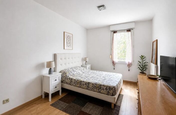 Appartement de 4 pièces de 85 m² à Saint-Genis-Pouilly — photo 4