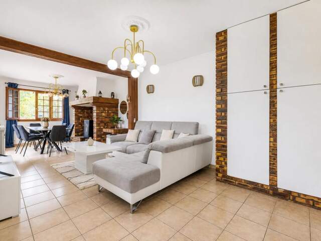 Maison de 5 pièces de 112m² à Linas — photo du bien