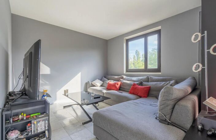 Appartement T5 de 82 m² à Clichy-sous-Bois — photo 4