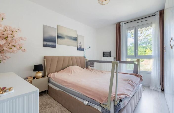 Appartement de 4 pièces de 80 m² à Bondy — photo 5