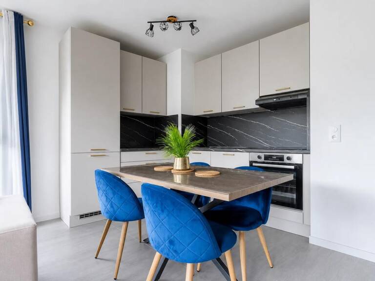Appartement de 4 pièces de 80 m² à Bondy — photo 1
