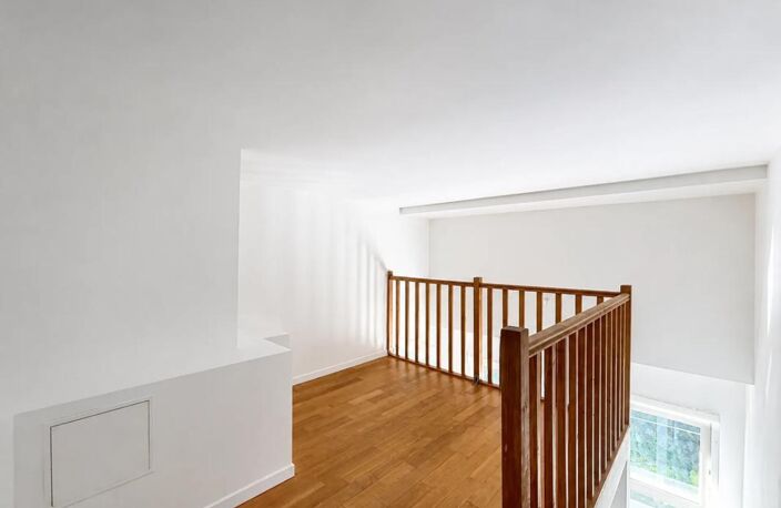 FONTENAY-AUX-ROSES – 34 M² CARREZ – DERNIER ÉTAGE – MEZZANINE – PARKING – DPE D — photo 5