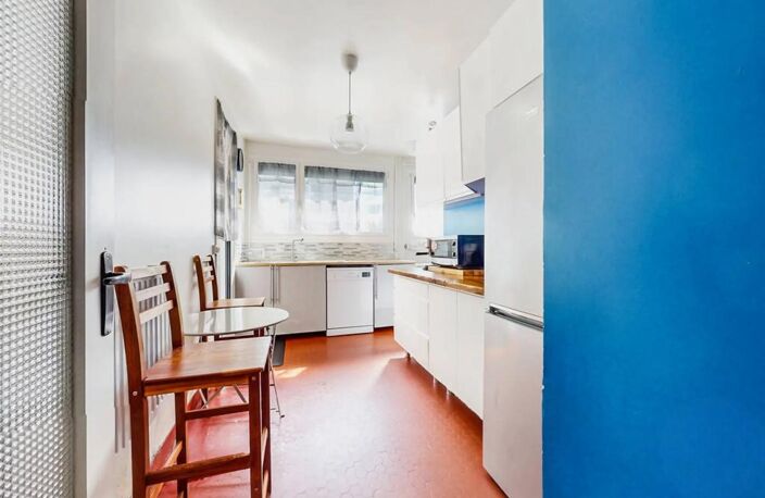 Appartement de 5 pièces de 95 m² à Sevran — photo 4