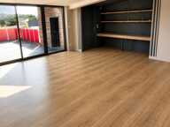 Appartement récent et climatisé de 5 pièces de 210 m² à Ruaudin — photo 4