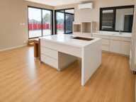 Appartement récent et climatisé de 7 pièces de 210 m² à Ruaudin — photo 2
