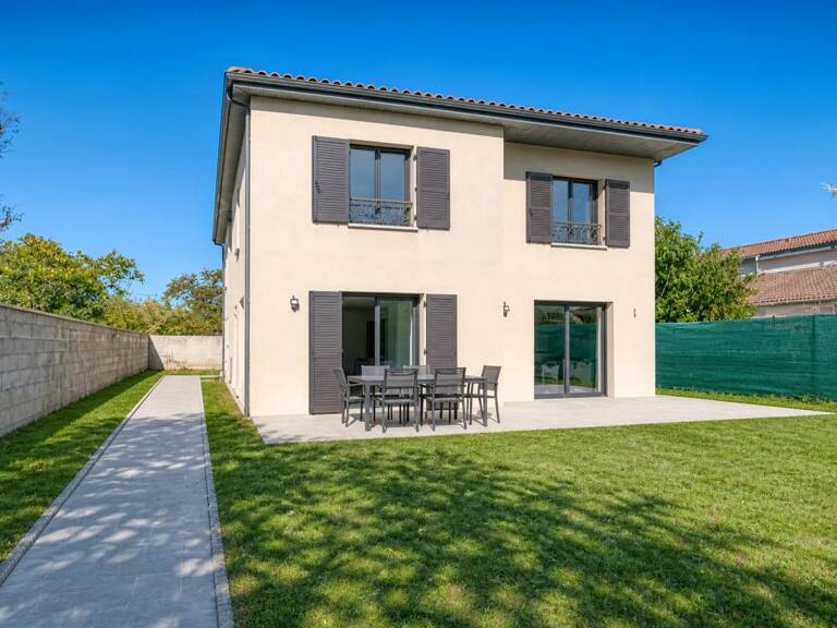 Maison de 7 pièces de 197 m² à Portet-sur-Garonne — photo 1