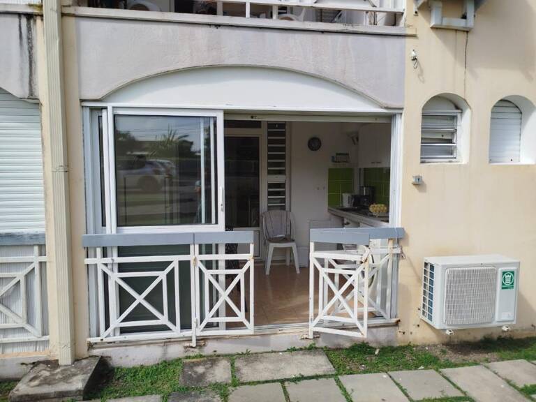 SAINTE LUCE - Studio meublé dans résidence avec piscine — photo 1