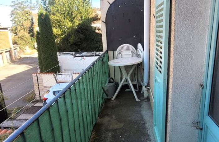 RIVE-DE-GIER APPARTEMENT 62 m² AVEC BALCON, GARAGE ET CAVE — photo 3
