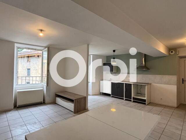 Appartement À Louer — photo du bien