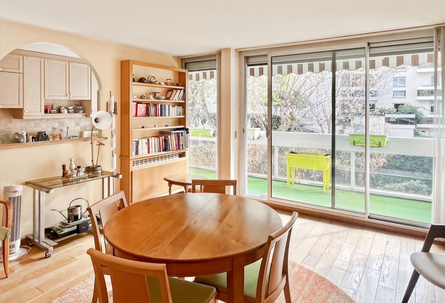 Appartement À Vendre — photo 1