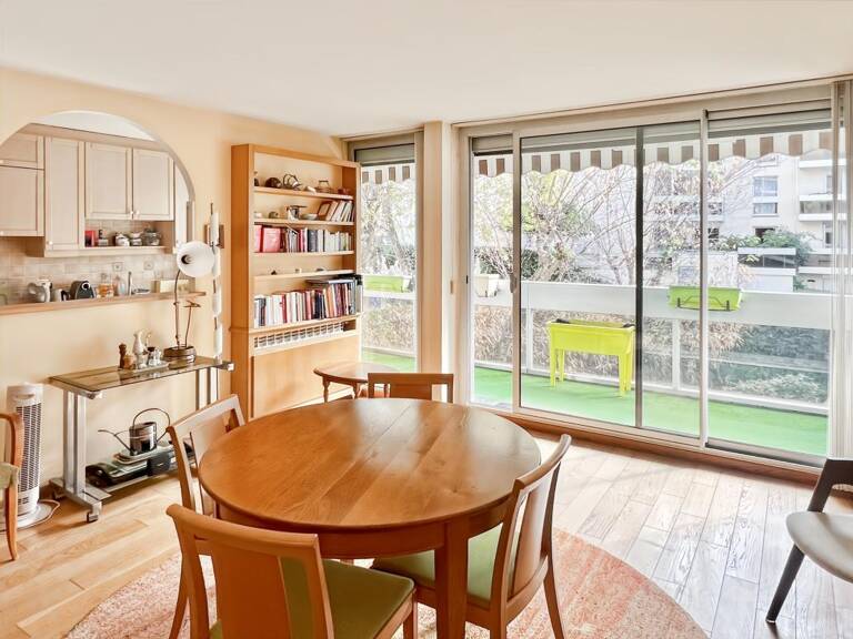 Appartement À Vendre — photo 1