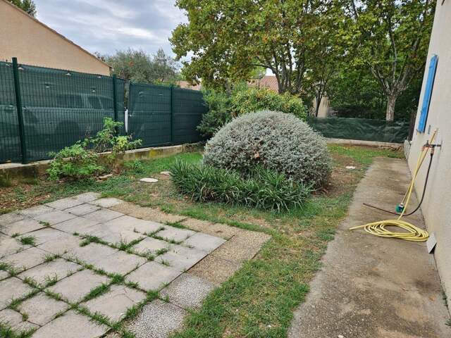 Appartement À Louer T2 + JARDIN — photo du bien