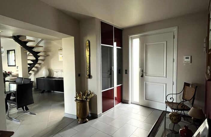 Maison À Vendre 5 ch. à 13 mns de Vienne, Porche accès A7 pour LYON — photo 3